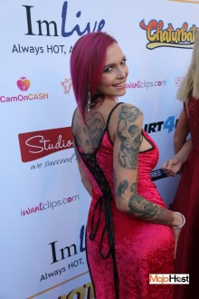 ynotcams2018_redcarpet043